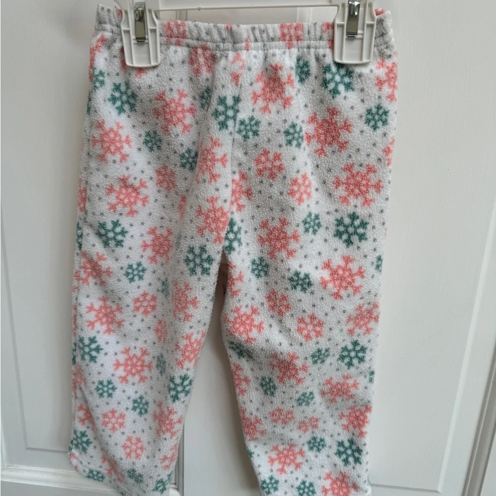 Carter’s 2T Girls White, Green & Peach Snowflake Winter Fleece Pajama Pants